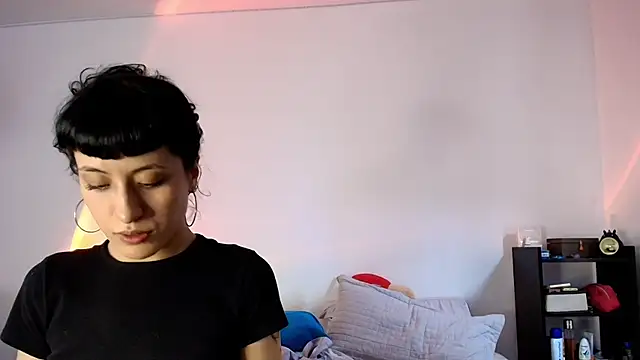 anika lowen02 online show from February 26, 3:32 pm