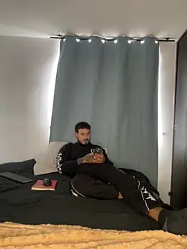 anika lowen02 online show from October 11, 4:30 pm