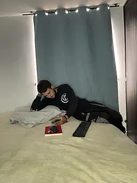 anika lowen02 online show from October 25, 6:30 pm