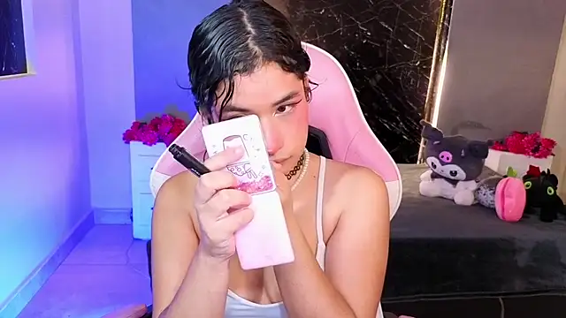 BonnieTaylor0 online show from September 19, 3:43 am