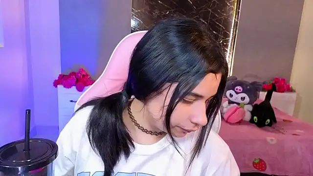 BonnieTaylor0 online show from September 28, 3:35 am