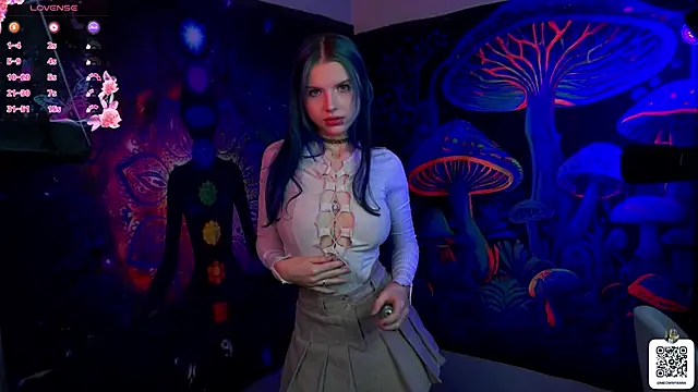 EvelyynLopez online show from March 17, 4:40 am