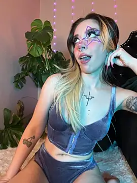 Snapshot of gorexchid chatting on February 8, 8:56 am gorexchid online show from February 8, 8:56 am