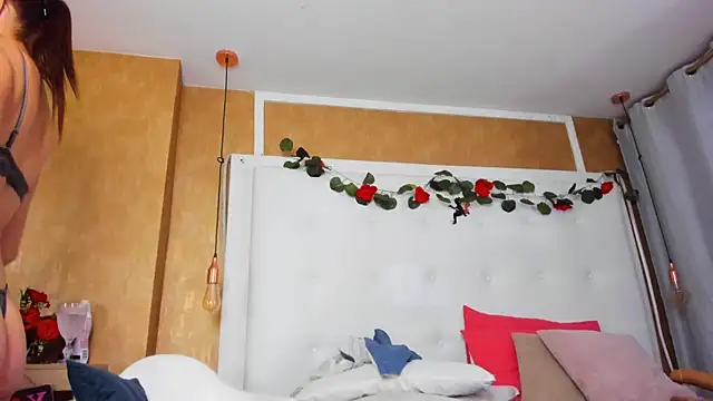  evamilf  online show from May 7, 12:41 pm