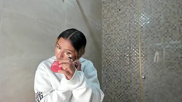 miranda villa online show from November 26, 12:05 pm