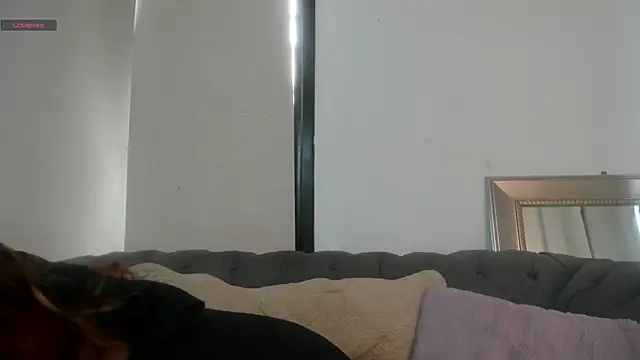 miranda villa online show from April 15, 12:21 pm