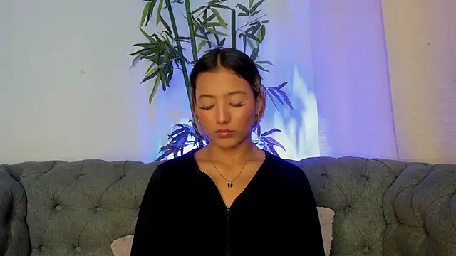 miranda villa online show from December 15, 12:55 pm