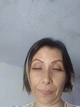 alixia81 online show from September 28, 11:01 pm