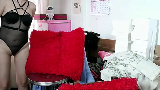 alixia81 online show from October 12, 9:38 pm