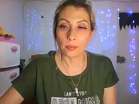 alixia81 online show from February 26, 2:19 am