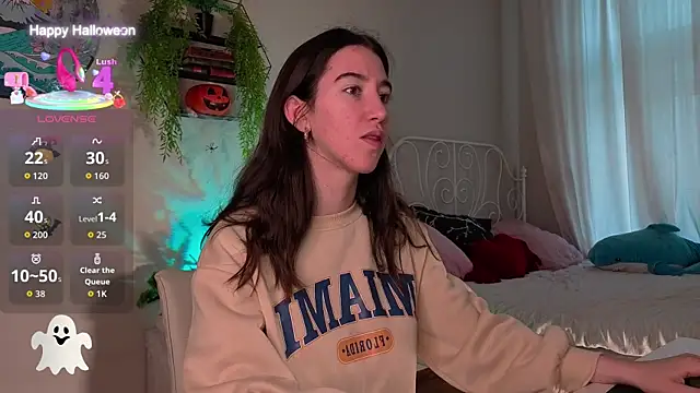 Snapshot of Belle_Via chatting on November 2, 10:20 am Belle Via online show from November 2, 10:20 am