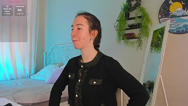 Belle Via online show from March 15, 9:38 am