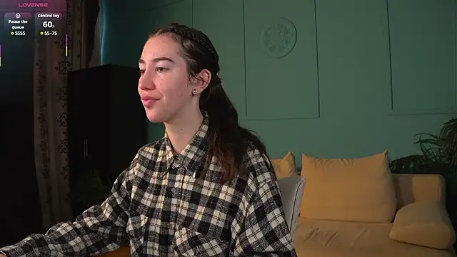 Belle Via online show from March 9, 10:52 am