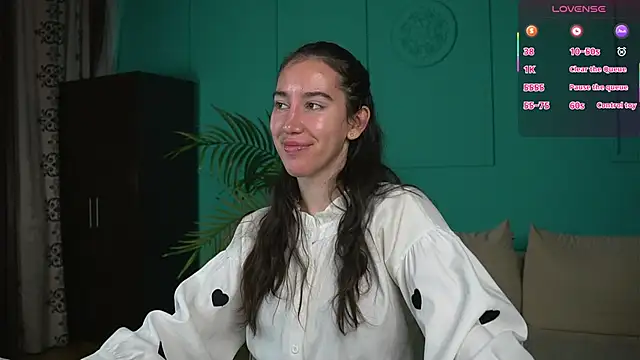 Snapshot of Belle_Via chatting on June 8, 7:42 am Belle Via online show from June 8, 7:42 am