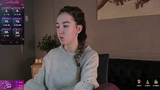 Snapshot of Belle_Via chatting on December 4, 1:14 pm Belle Via online show from December 4, 1:14 pm