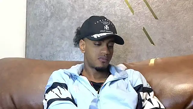 AaronCruz  online show from February 25, 1:10 pm