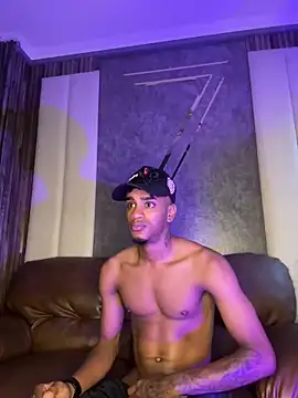 AaronCruz  online show from March 20, 7:57 pm