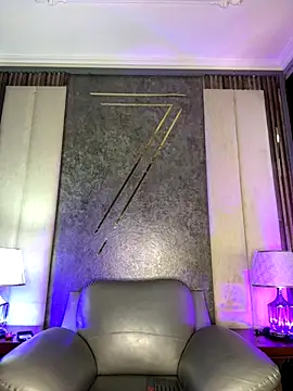 AaronCruz  online show from January 7, 7:41 pm