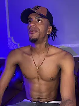 AaronCruz  online show from March 11, 10:42 pm