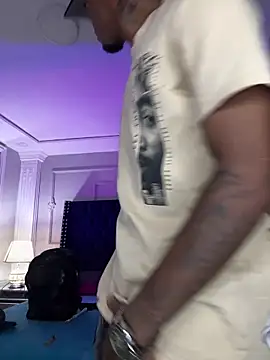 AaronCruz  online show from March 3, 10:50 pm