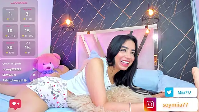 Snapshot of Miia77_ chatting on March 2, 5:08 am Miia77 online show from March 2, 5:08 am