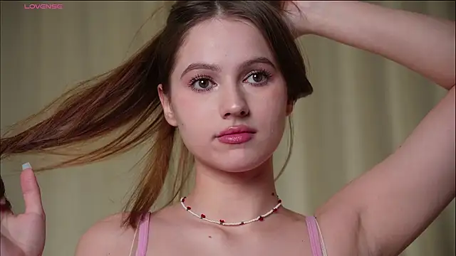 Snapshot of hecola chatting on February 4, 2:23 pm hecola online show from February 4, 2:23 pm