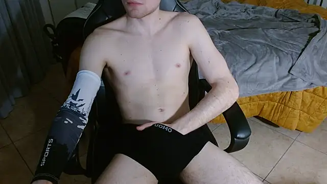 FitGuyDream online show from March 17, 12:57 am