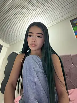 Snapshot of Kristin_Ramirez chatting on July 20, 12:07 am Kristin Ramirez online show from July 20, 12:07 am