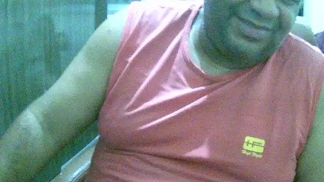 Snapshot of ulmo_br chatting on November 29, 12:44 am ulmo br online show from November 29, 12:44 am