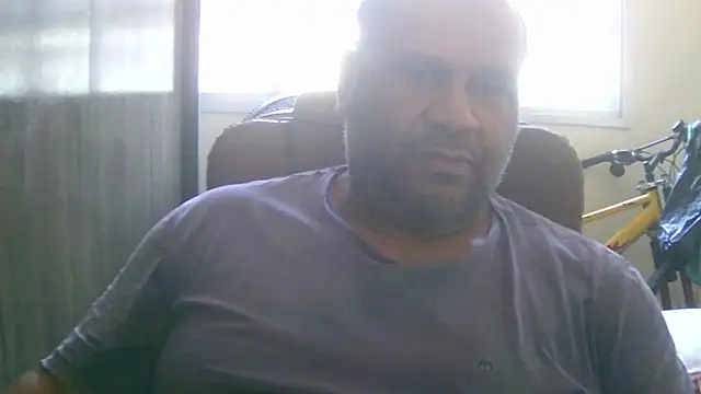 Snapshot of ulmo_br chatting on October 24, 1:54 pm ulmo br online show from October 24, 1:54 pm