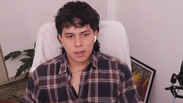 Tony Hoffa online show from April 3, 5:19 pm