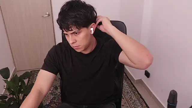 Tony Hoffa online show from March 3, 8:27 pm