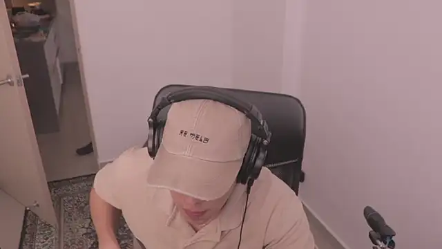 Tony Hoffa online show from October 31, 8:49 pm