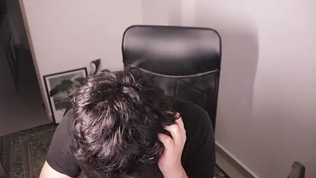 Tony Hoffa online show from April 18, 1:30 am