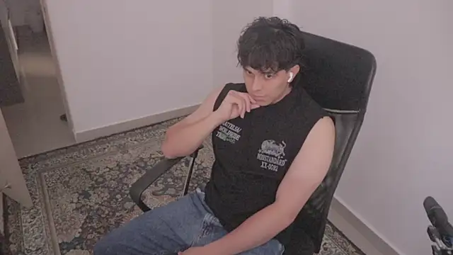 Tony Hoffa online show from November 29, 10:21 pm