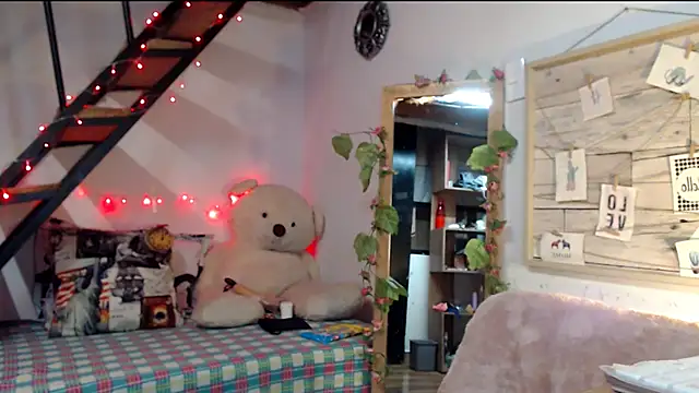 luna sky83 online show from February 26, 5:24 am