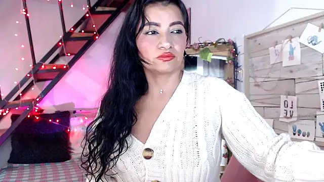 luna sky83 online show from November 29, 6:35 am