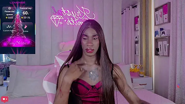 Snapshot of Kendall_Gil chatting on December 23, 5:18 am Kendall Gil online show from December 23, 5:18 am