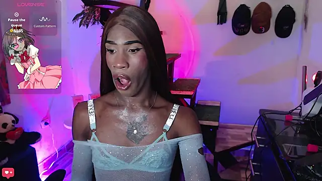 Snapshot of Kendall_Gil chatting on February 17, 7:33 pm Kendall Gil online show from February 17, 7:33 pm