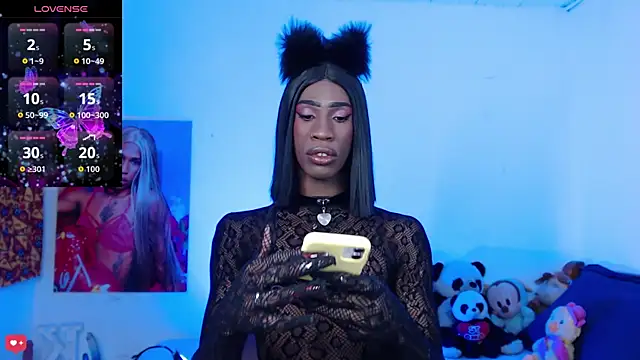 Snapshot of Kendall_Gil chatting on November 2, 12:37 am Kendall Gil online show from November 2, 12:37 am