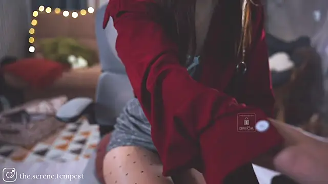 Feral Berrry  online show from November 8, 6:17 am