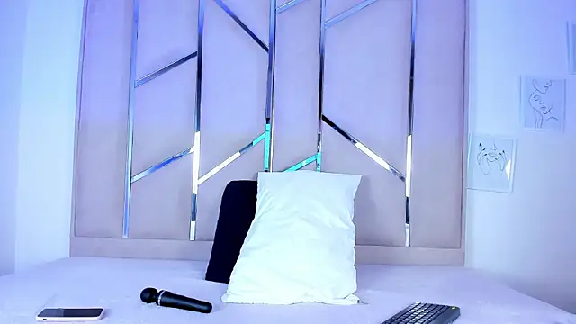 Snapshot of AlyRoses chatting on November 17, 1:59 pm AlyRoses online show from November 17, 1:59 pm