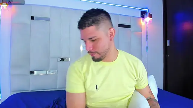 Jacoob19  online show from November 20, 12:50 pm