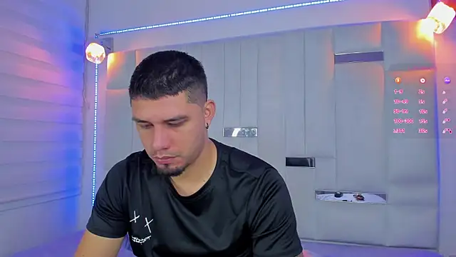 Jacoob19  online show from February 27, 12:23 pm