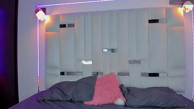 Jacoob19  online show from March 1, 12:56 pm