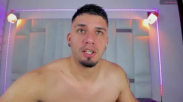 Jacoob19  online show from March 1, 4:00 pm