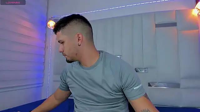 Jacoob19  online show from March 4, 12:44 pm