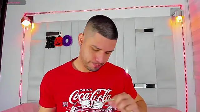 Jacoob19  online show from October 21, 12:26 pm