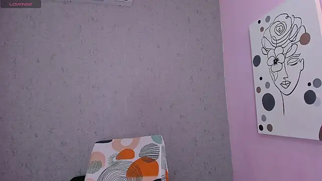 Tiffany mendez online show from October 9, 12:17 pm