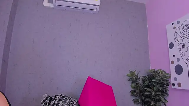 Tiffany mendez online show from April 11, 12:09 pm